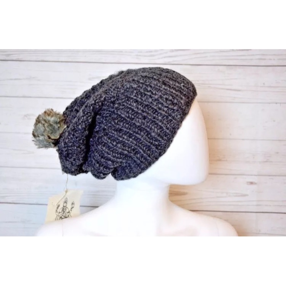 NWT Wool Knit Slouchy Beanie Faux Fur Pom Handmade